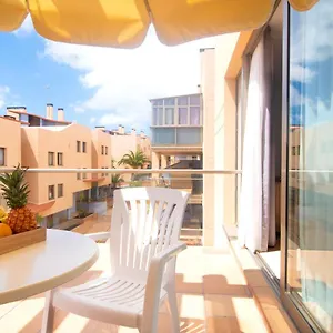 2br-apt-next-to-esquinzo-beach-private-terrace.hotelsfuerteventura.org/