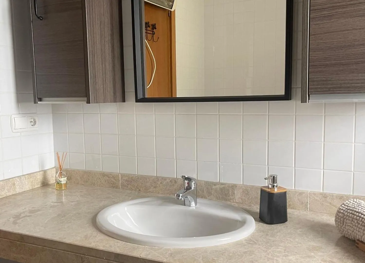 منزل للإقامة Galaksi-Habitacion Doble Privada En Casa Compartida-Uebica2 مايرينا ديل ألخارفي إسبانيا