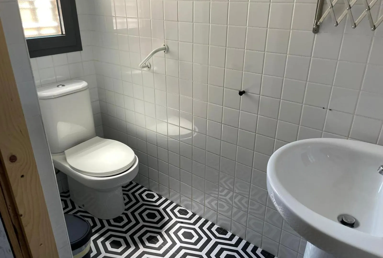 Galaksi-Habitacion Doble Privada En Casa Compartida-Uebica2 Mairena del Aljarafe Homestay