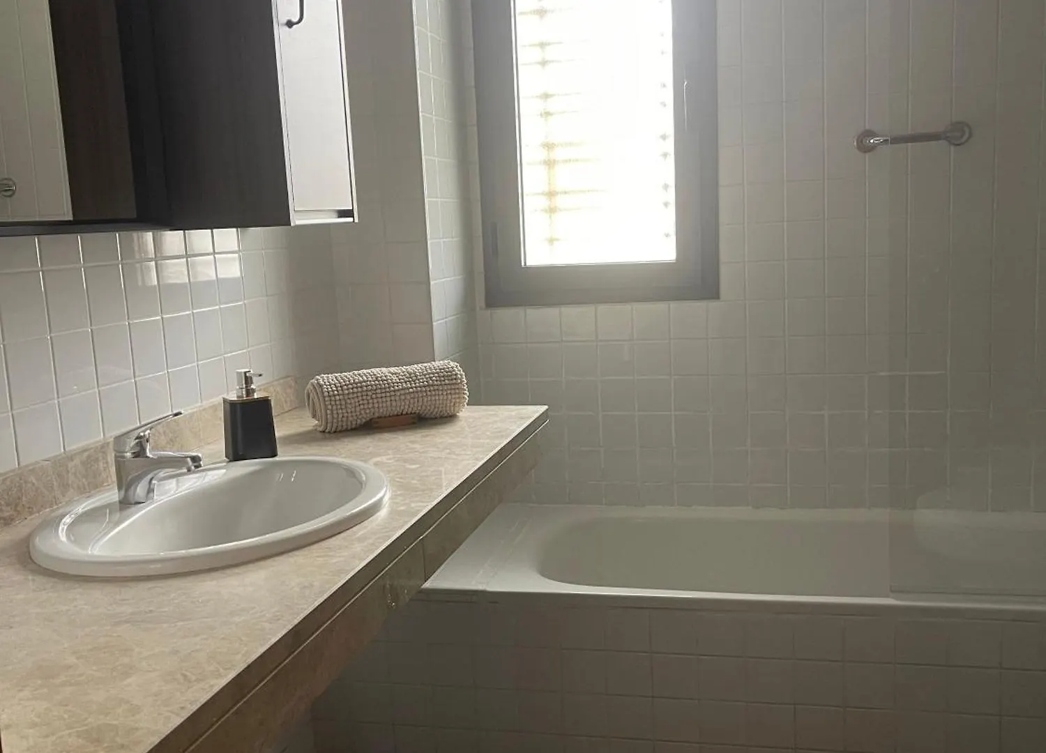 Galaksi-Habitacion Doble Privada En Casa Compartida-Uebica2 Mairena del Aljarafe Spain